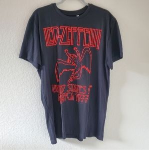 Led Zeppelin graphic band tee NWOT